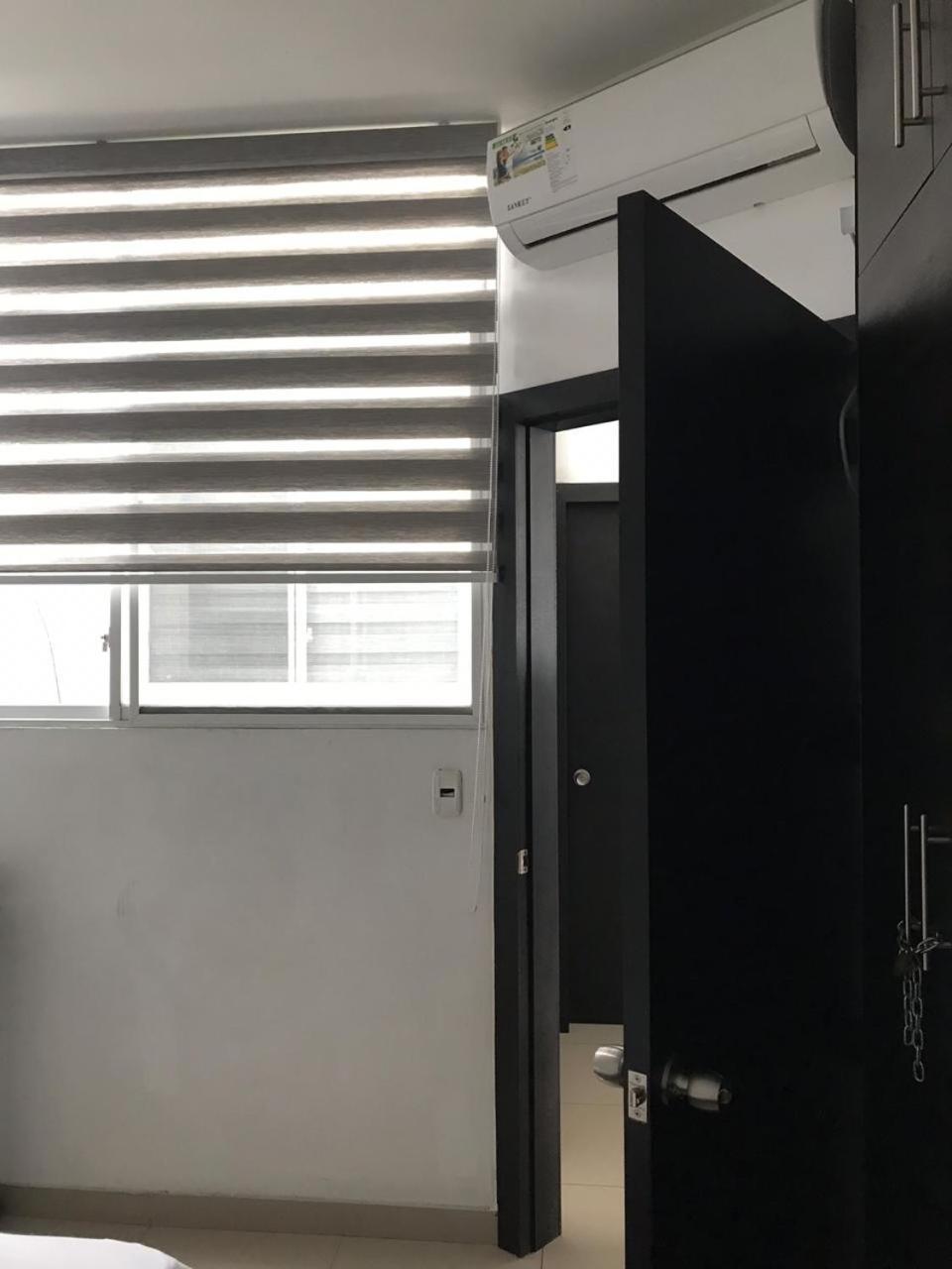 Апартаменты Departamento En El Centro De Манта Экстерьер фото